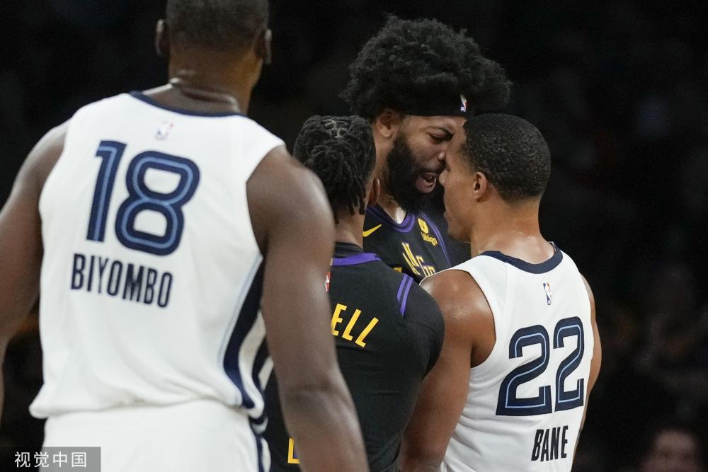 闯入总决赛 闯入总决赛