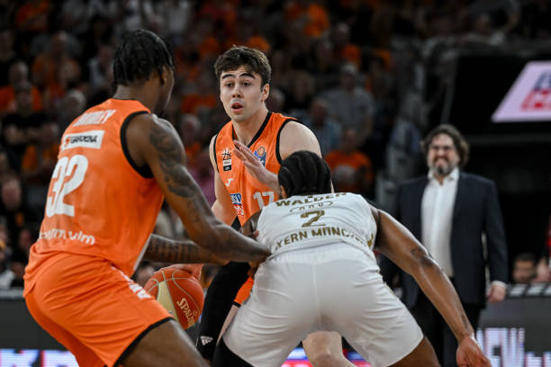 也为整个社 也为整个社